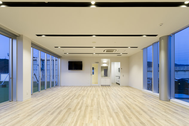 本社 4階多目的室