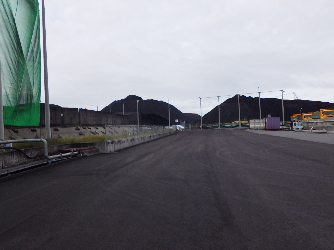 アスファルト舗装道路完成