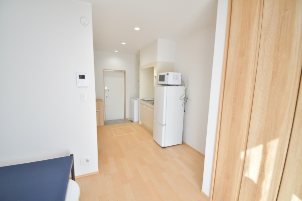 部屋奥から