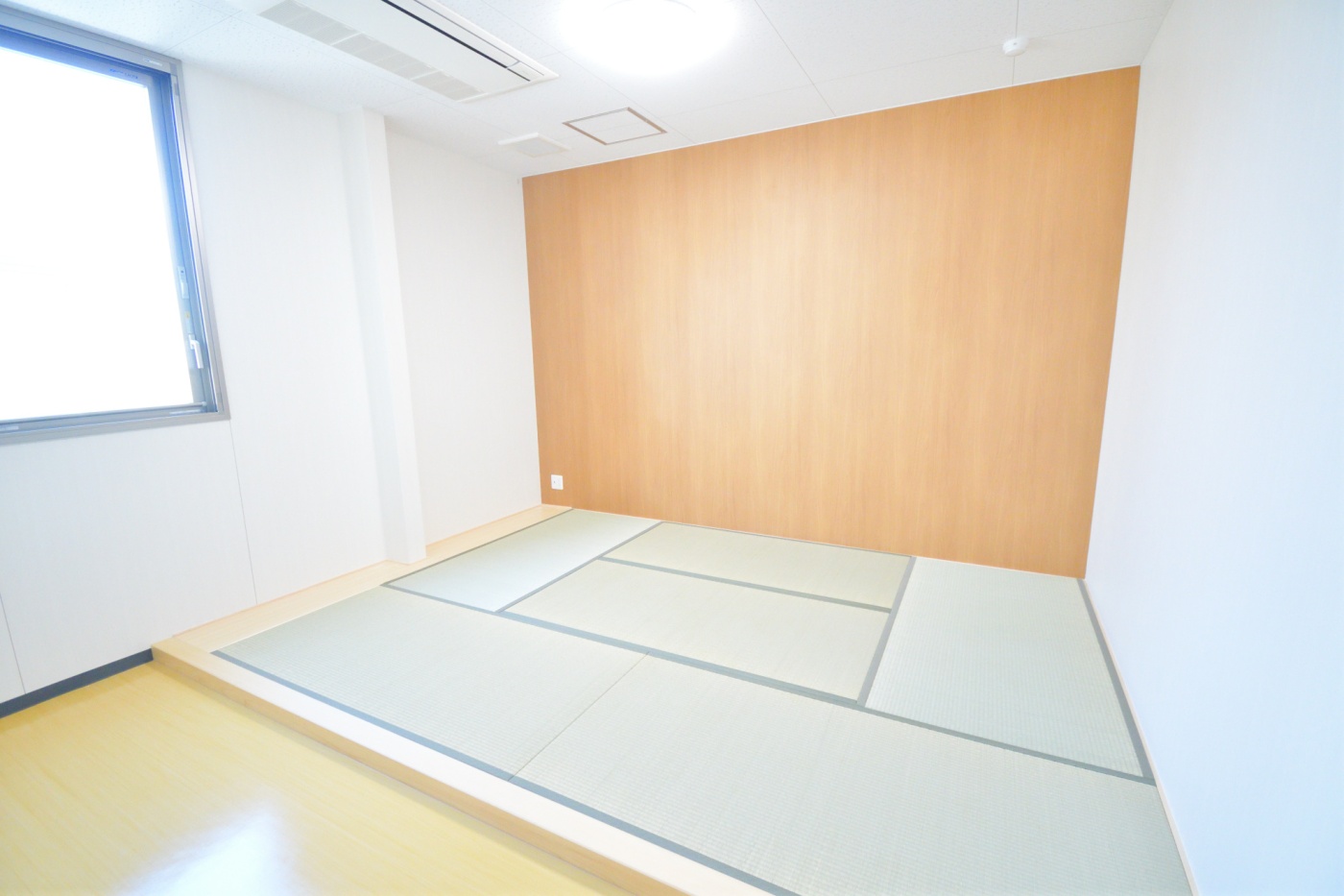 休憩室(2F)