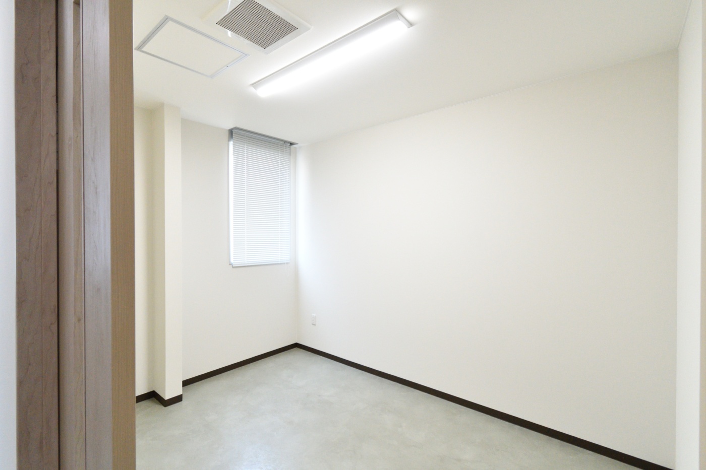 書庫(2F)